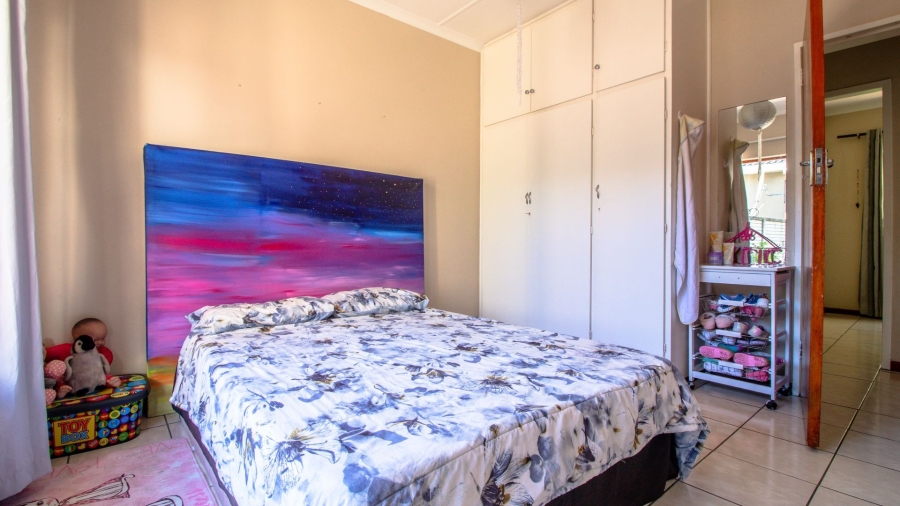 3 Bedroom Property for Sale in Bonza Bay Eastern Cape